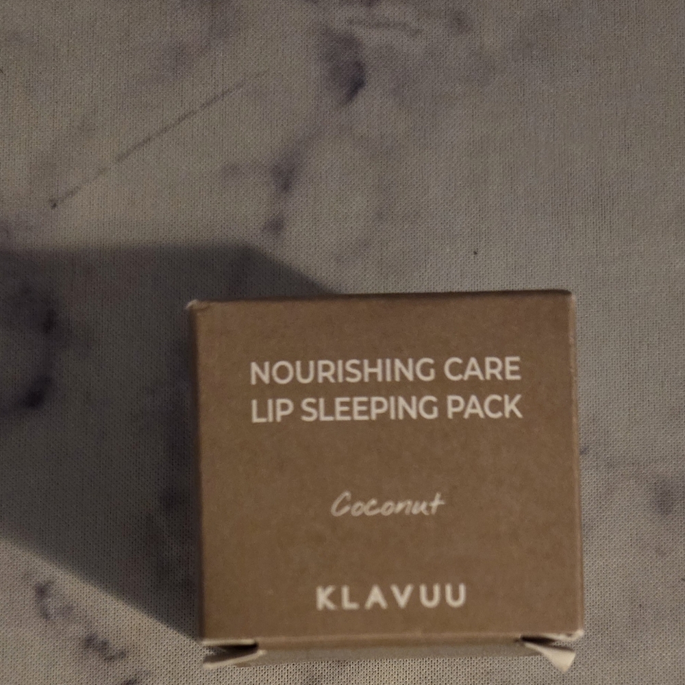 Coconut Lip Sleeping Pack - Nourishing Care